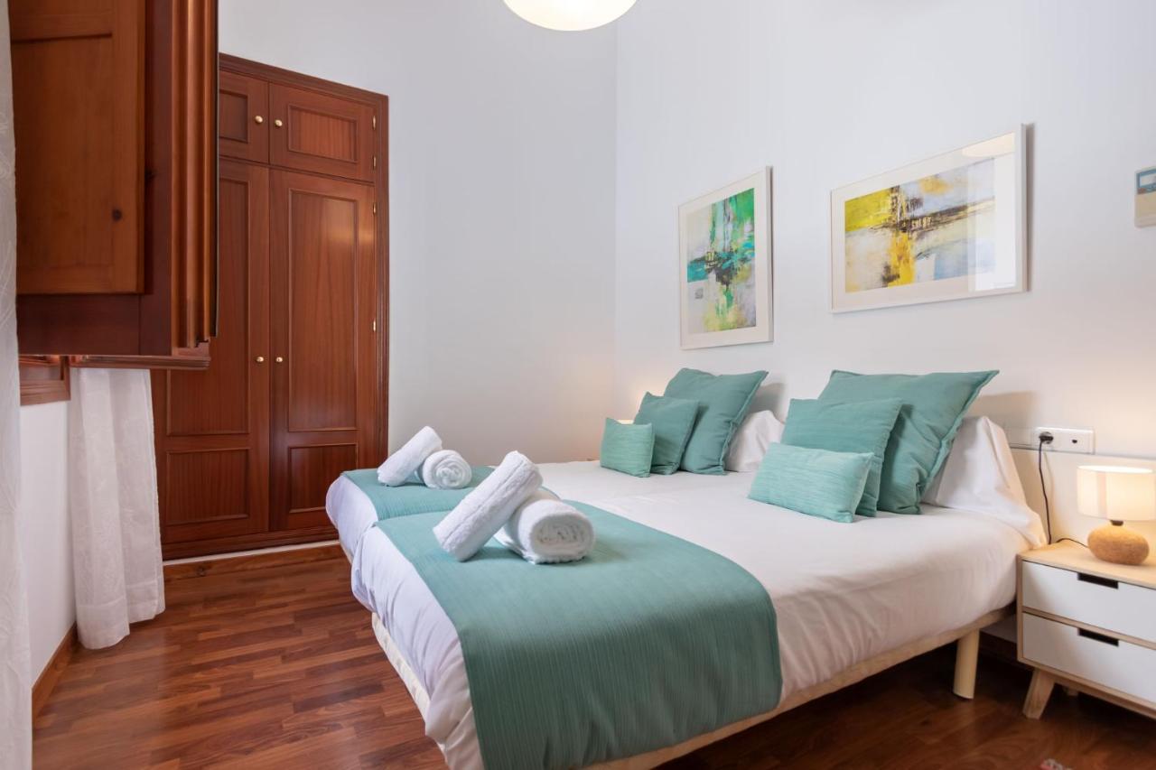 Abades Giralda Deluxe By Valcambre Apartment Seville Exterior photo